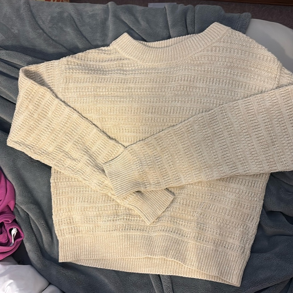 Knit sweater